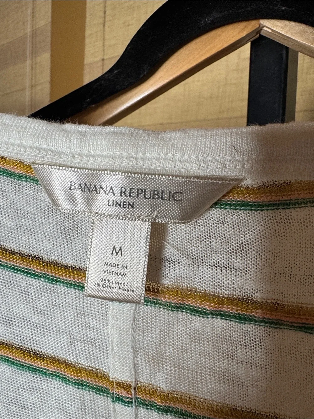 Banana Republic 100% Linen Blend Striped V-Neck Tee White Green Gold Size Medium